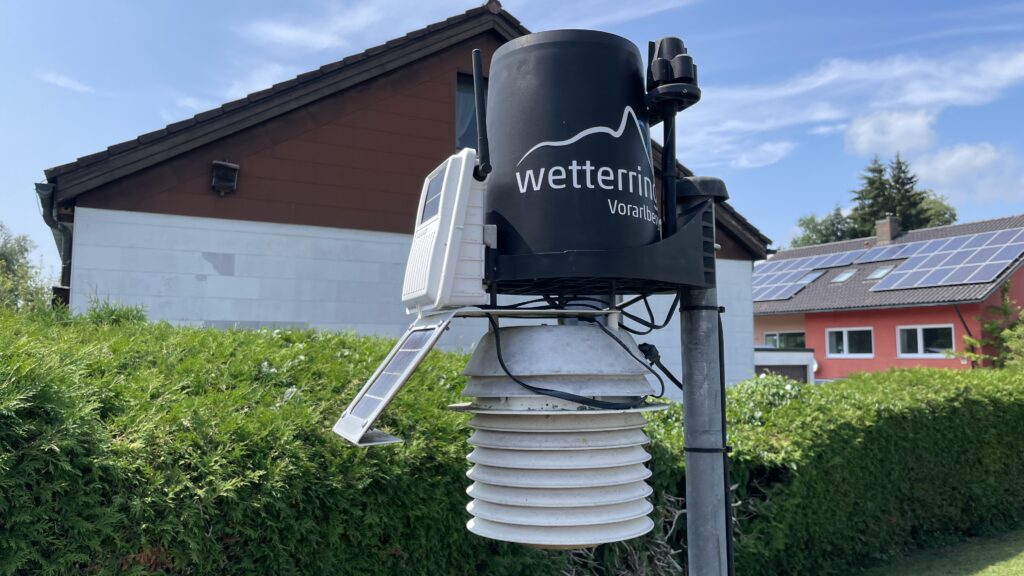 Zur Wetter- und Umweltmesstechnik: Private Wetterstation mit Sensorik und Datenübertragung